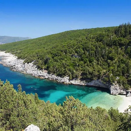 Ireni Waterfont Сasa de vacaciones