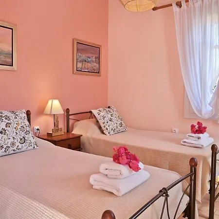 Ireni Waterfont Сasa de vacaciones *