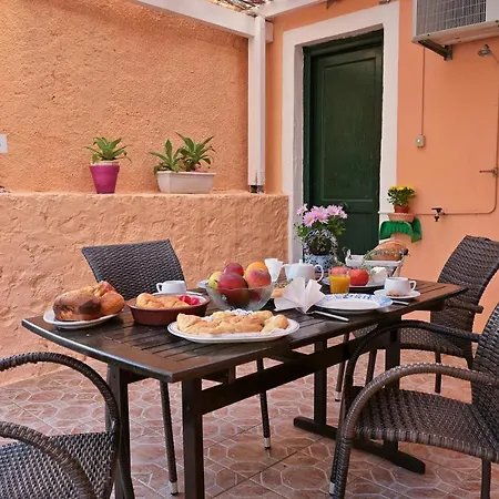 Ireni Waterfont Tatil Evi