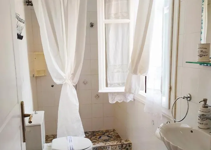 Ireni Waterfont Semesterbostad