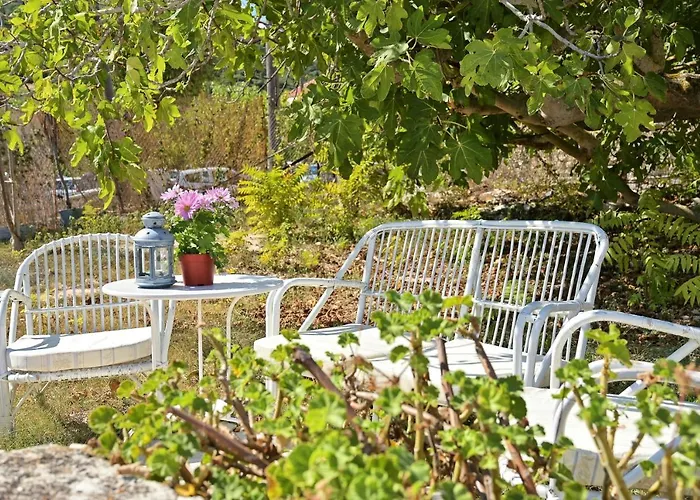 Ireni Waterfont Semesterbostad