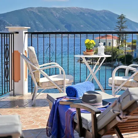 בית נופש Ireni Waterfont